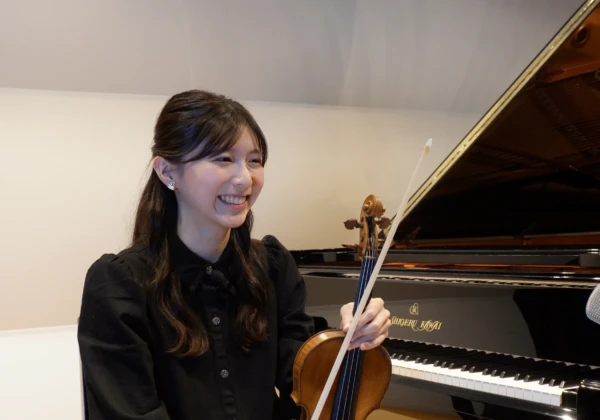 ヴァイオリニスト 谷本沙綾の写真