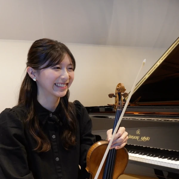 ヴァイオリニスト 谷本沙綾の写真