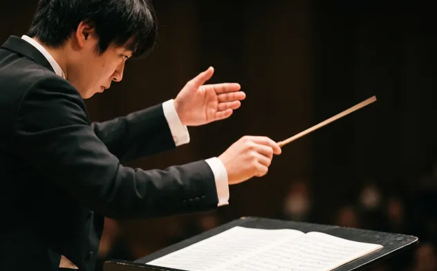 オーケストラの演奏風景
