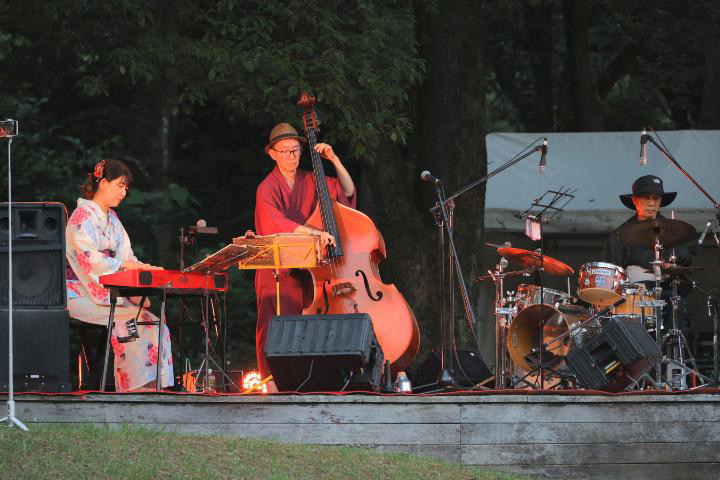 真夏のジャズの夢
Jazz Dreams