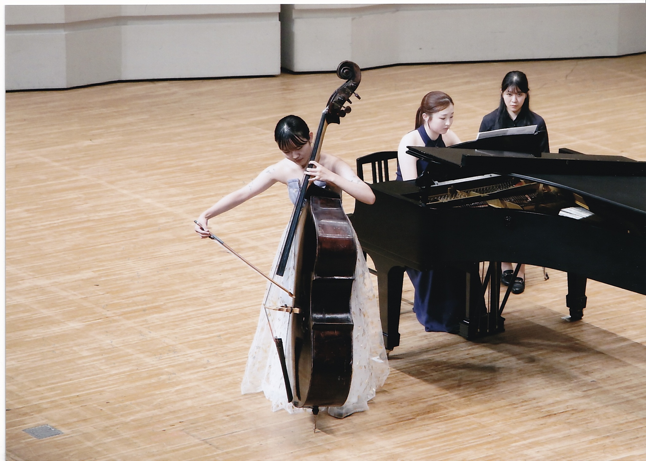 小野日菜子さんの写真2